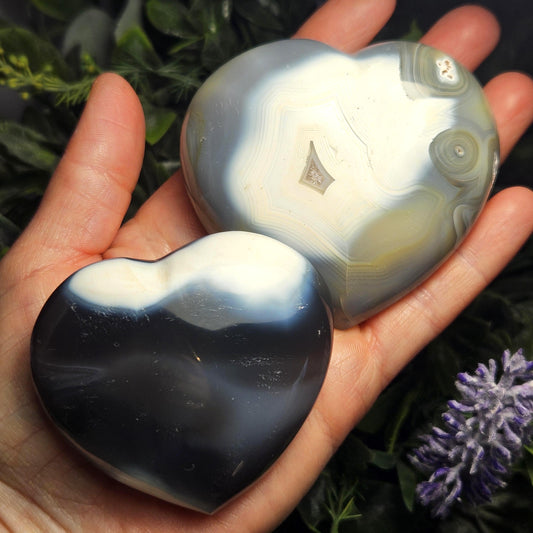 Orca Agate Heart Carving, Polished Agate Crystal Heart