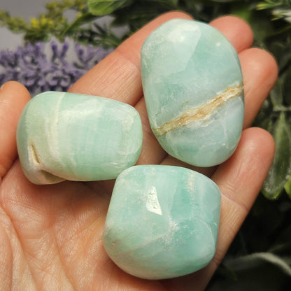 Caribbean Blue Calcite Tumbled Stone (10 to 45g), Calcite & Aragonite Polished Crystal