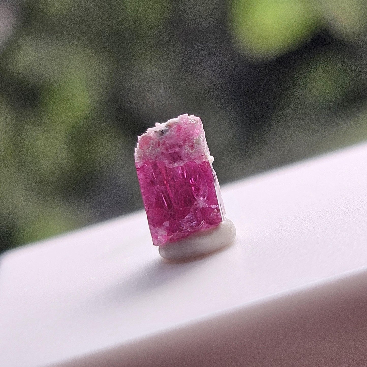 Bixbite Red Beryl Crystal from Utah 0.57ct, Red Emerald Gemstone