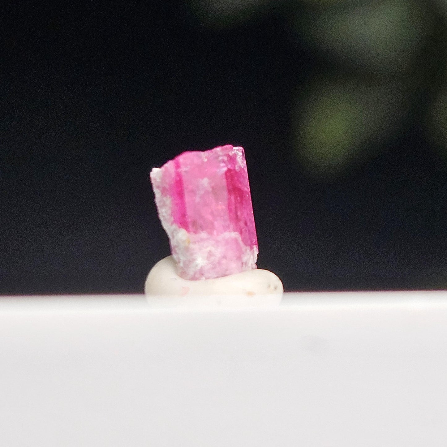 Bixbite Red Beryl Crystal from Utah 0.57ct, Red Emerald Gemstone