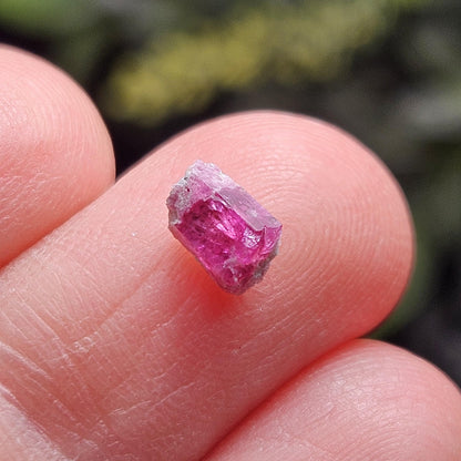 Bixbite Red Beryl Crystal from Utah 0.57ct, Red Emerald Gemstone