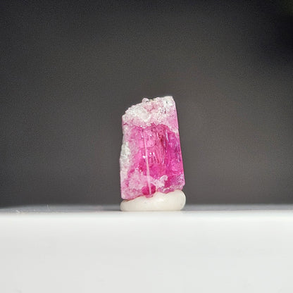Bixbite Red Beryl Crystal from Utah 0.57ct, Red Emerald Gemstone