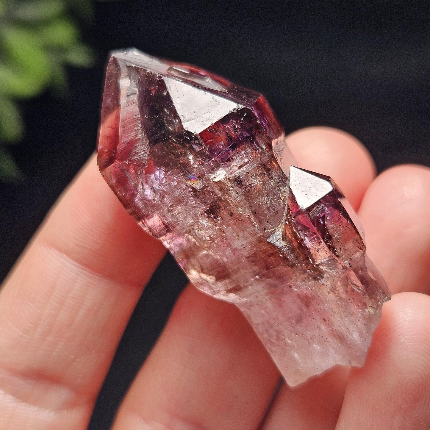 Enhydro Amethyst Scepter 22.49g, Moving Shangaan Quartz Crystal with Water Bubble from Zimbabwe