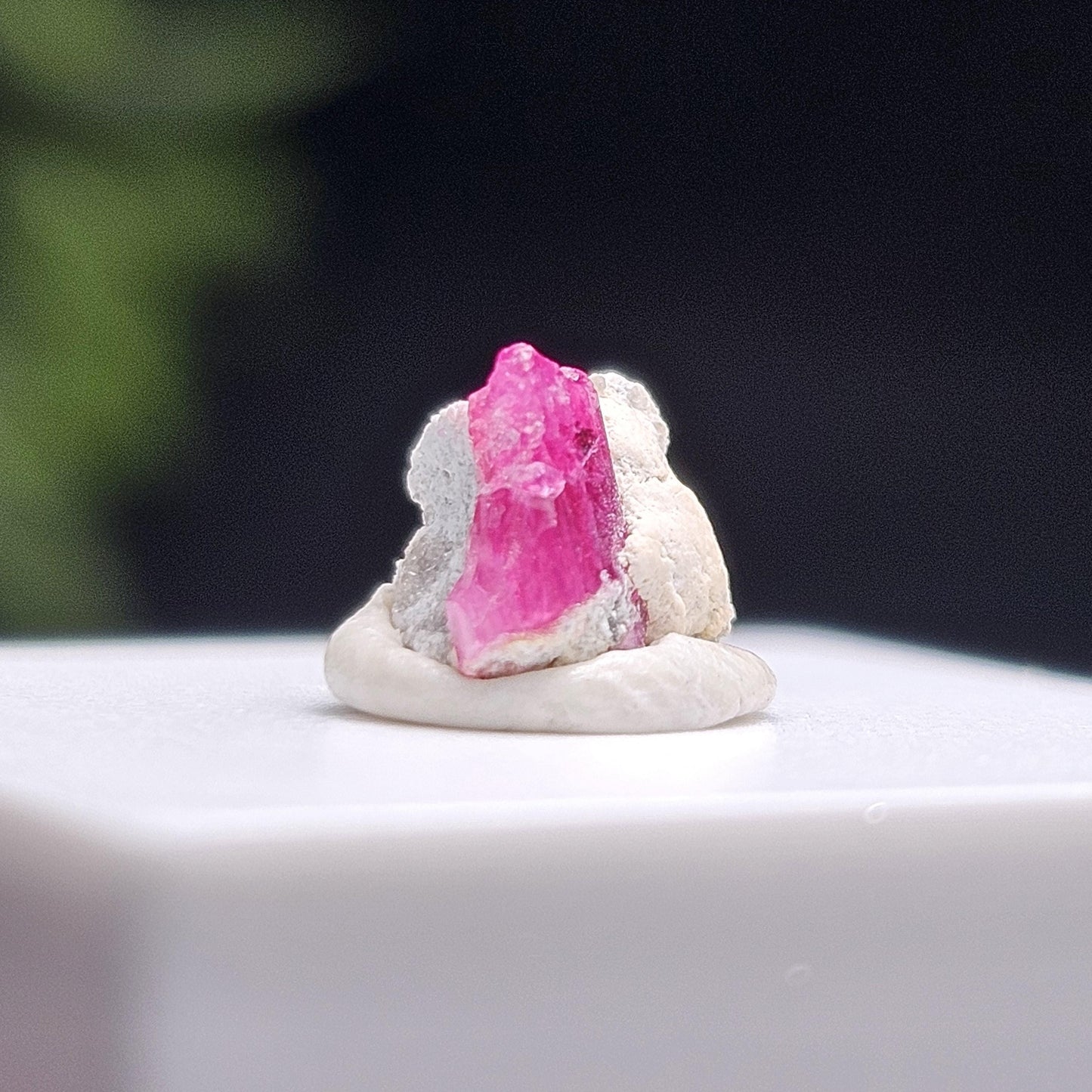 Bixbite Red Beryl Crystal from Utah 0.75ct, Red Emerald Gemstone