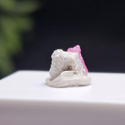 Bixbite Red Beryl Crystal from Utah 0.75ct, Red Emerald Gemstone