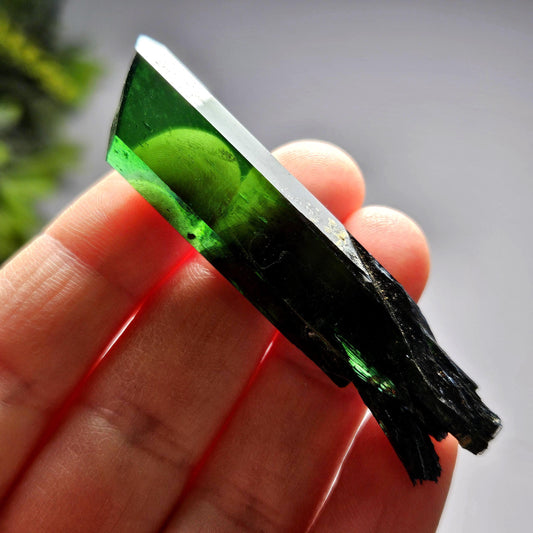 Vivianite Crystal Specimen 15.20g, Terminated Crystal