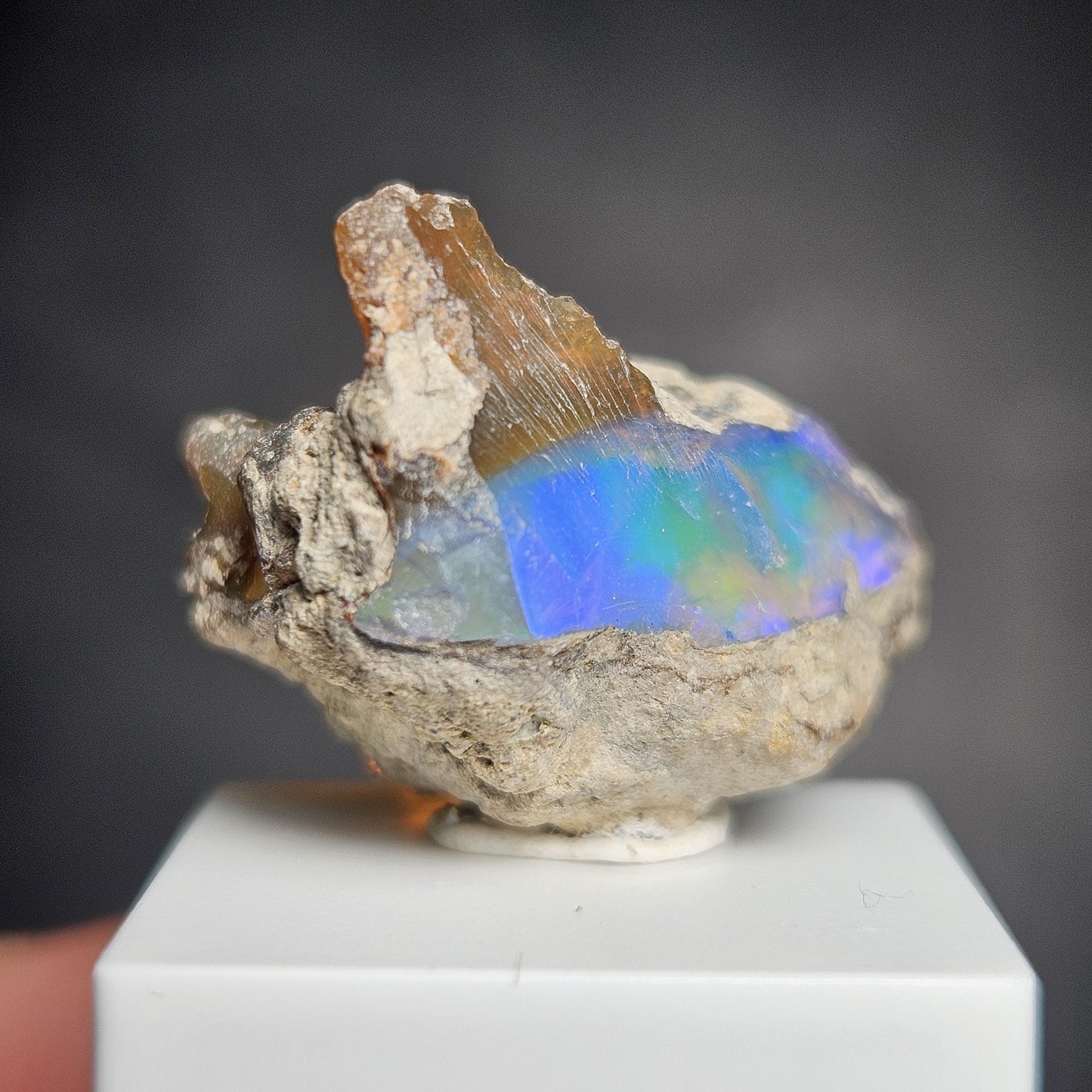 Raw Rainbow Opal Specimen 3.59g, Raw Opal Crystal, Blue Opal Gemstone
