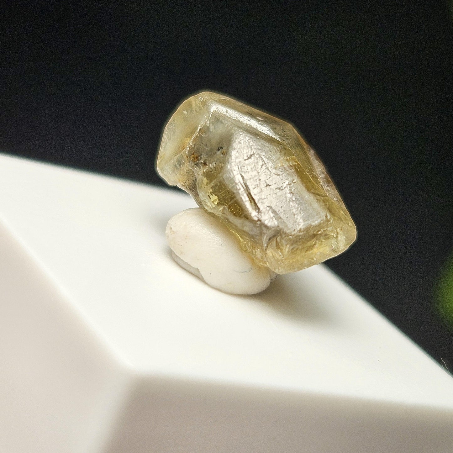 Twinned Chrysoberyl Crystal 6.09ct, RARE Yellow Twin Chrysoberyl Gemstone