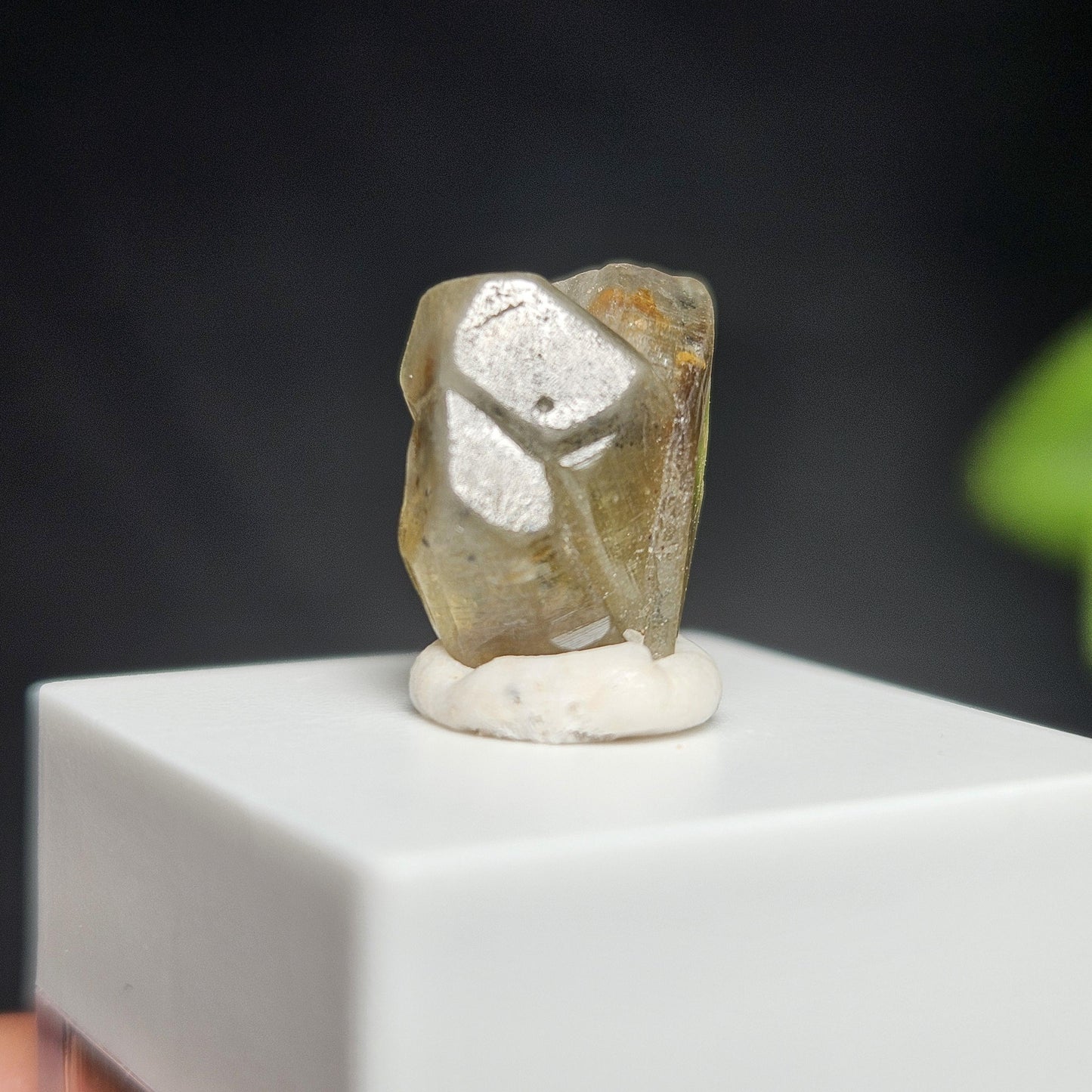 Twinned Chrysoberyl Crystal 6.09ct, RARE Yellow Twin Chrysoberyl Gemstone
