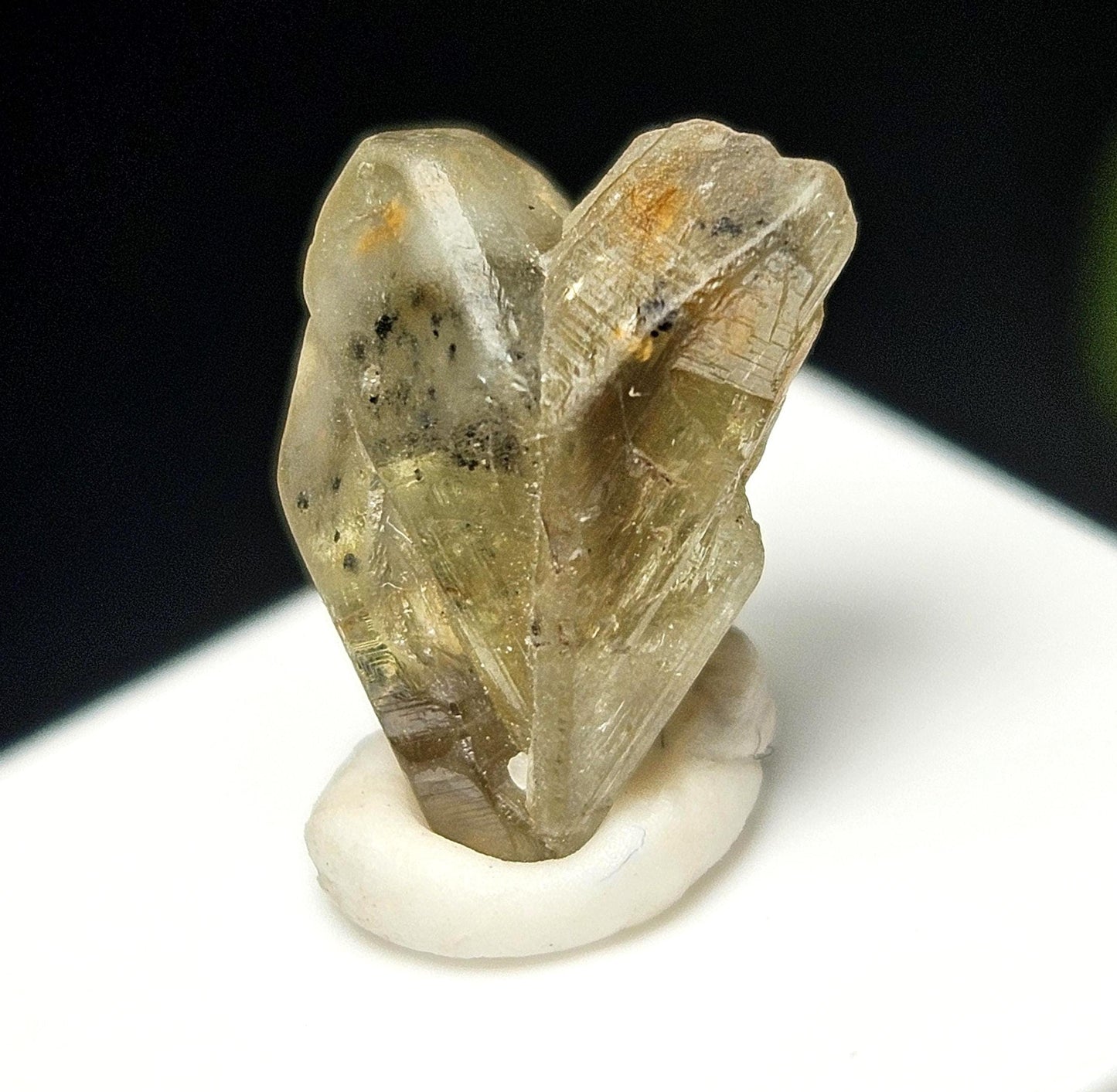 Twinned Chrysoberyl Crystal 6.09ct, RARE Yellow Twin Chrysoberyl Gemstone