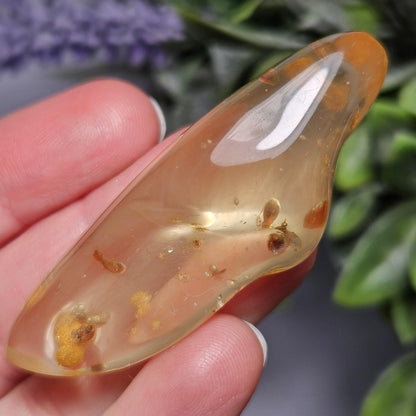 Enhydro Amber with MOVING Bubble & Insect Inclusions, 9.32g