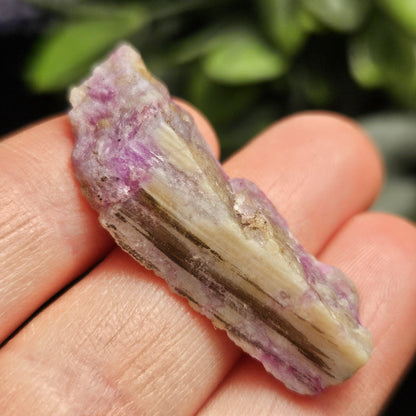 Gel Sugilite Crystal 4.62g, South African PINK & Purple Sugilite OLD STOCK Rough