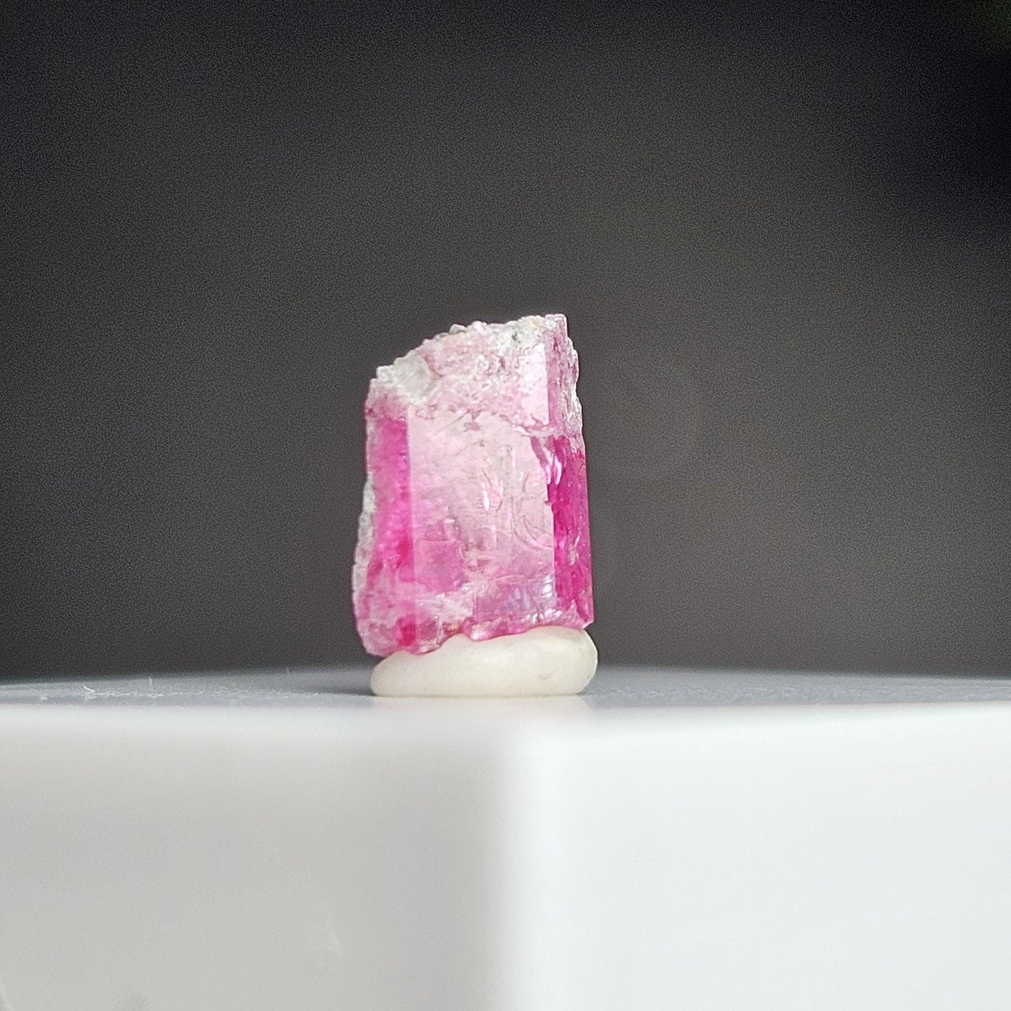 Bixbite Red Beryl Crystal from Utah 0.57ct, Red Emerald Gemstone