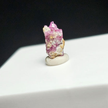 Bixbite Red Beryl Crystal from Utah 0.43ct, Red Emerald Gemstone