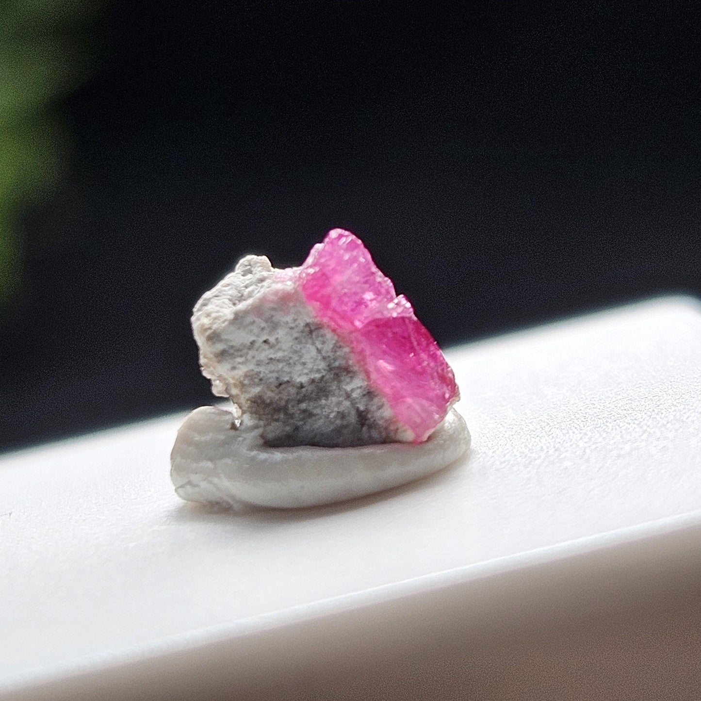 Bixbite Red Beryl Crystal from Utah 0.75ct, Red Emerald Gemstone