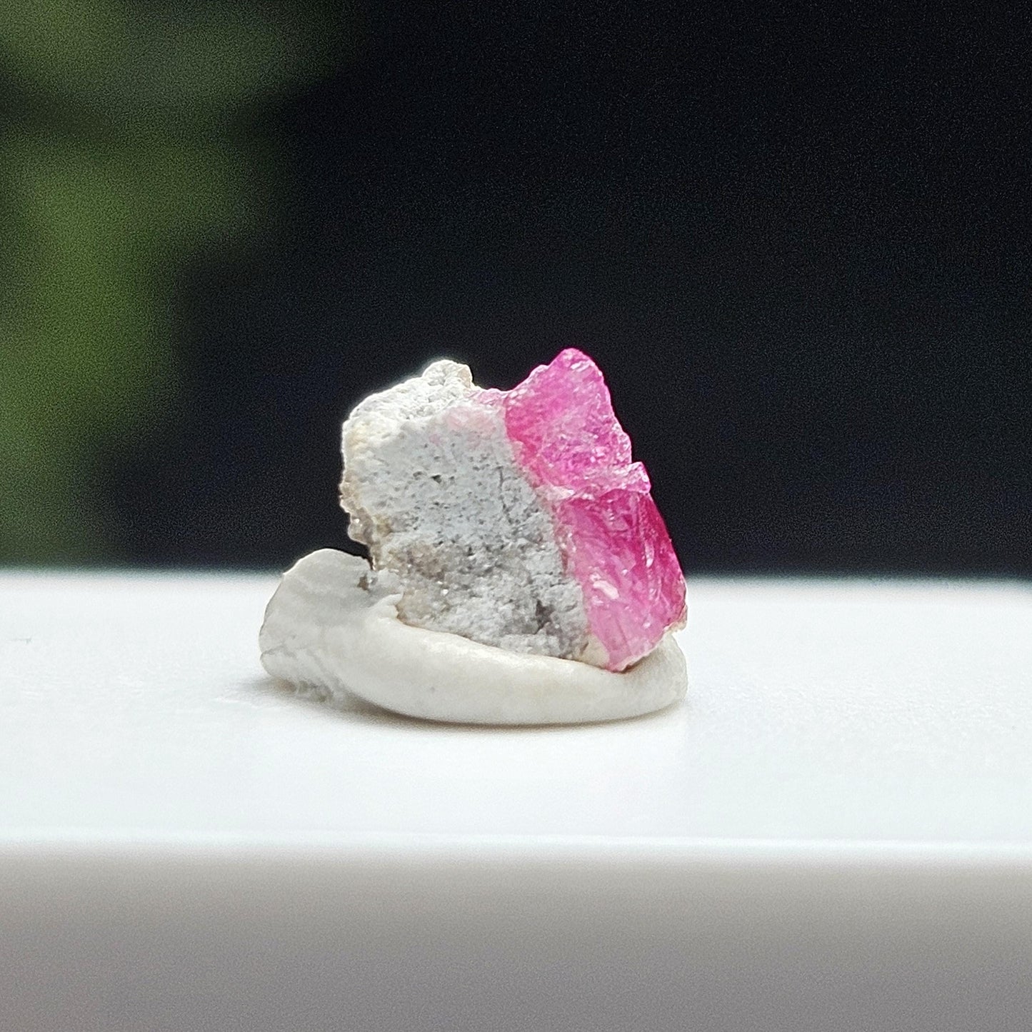Bixbite Red Beryl Crystal from Utah 0.75ct, Red Emerald Gemstone