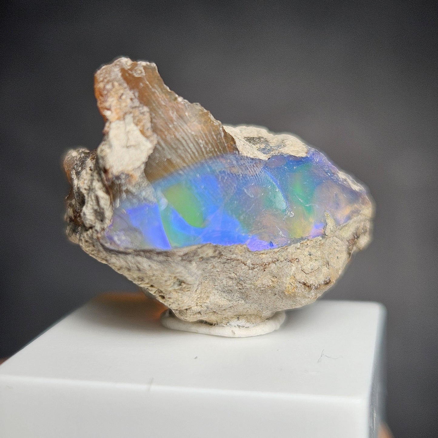 Raw Rainbow Opal Specimen 3.59g, Raw Opal Crystal, Blue Opal Gemstone