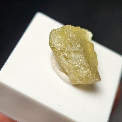 Twinned Golden Chrysoberyl Crystal 7.60ct, RARE Yellow Twin Chrysoberyl Gemstone