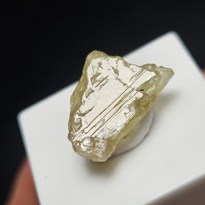 Twinned Golden Chrysoberyl Crystal 7.60ct, RARE Yellow Twin Chrysoberyl Gemstone