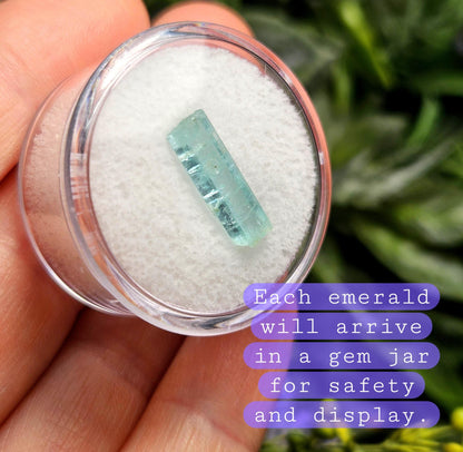 Nigerian Emerald Crystal, Raw Emerald Specimen, Natural Hexagonal Stone, Green Beryl