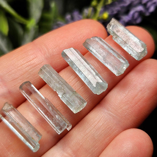 Nigerian Emerald Crystal, Raw Emerald Specimen, Natural Hexagonal Stone, Green Beryl