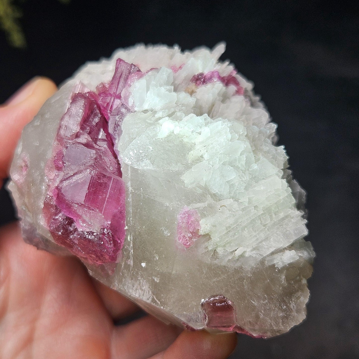 Pink Tourmaline in Quartz from Brazil 384.11g