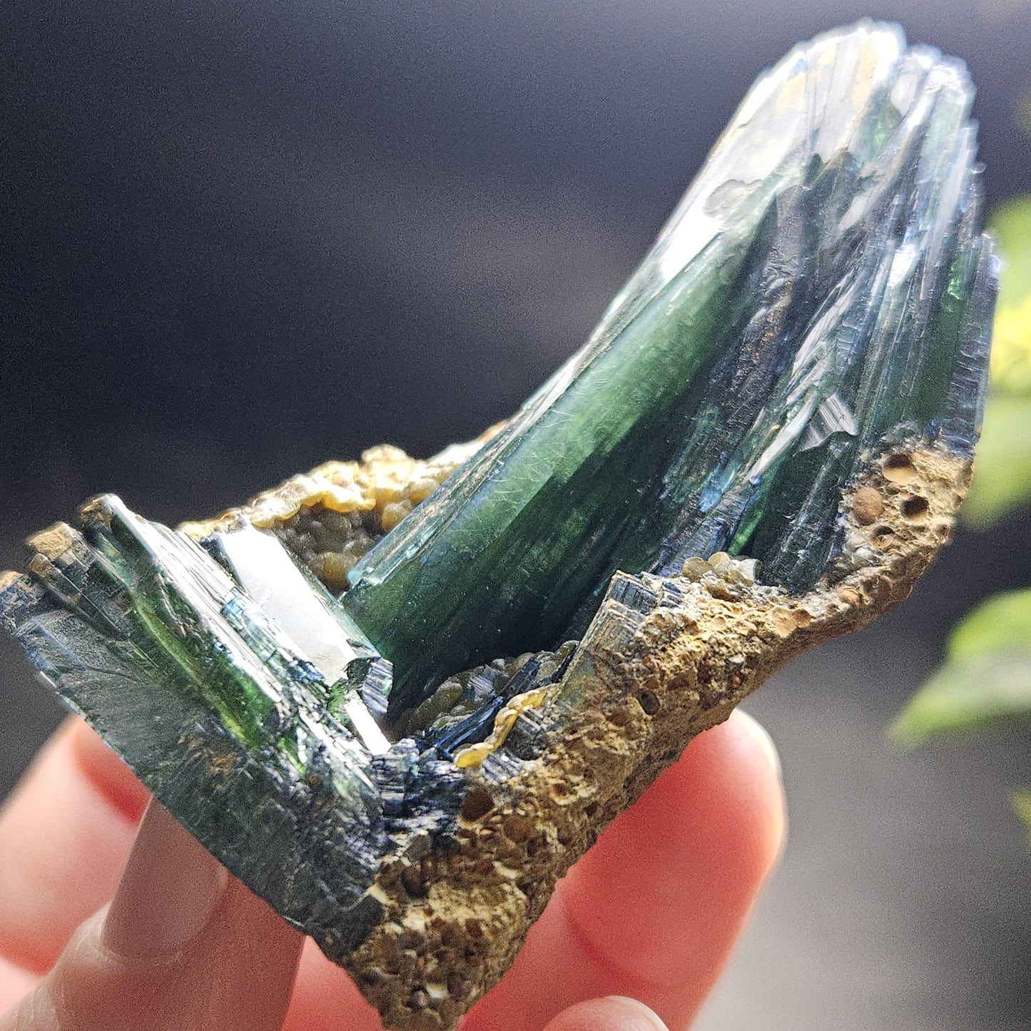 Vivianite Crystal Cluster 75.78g, Vivianite Specimen, Raw Blue