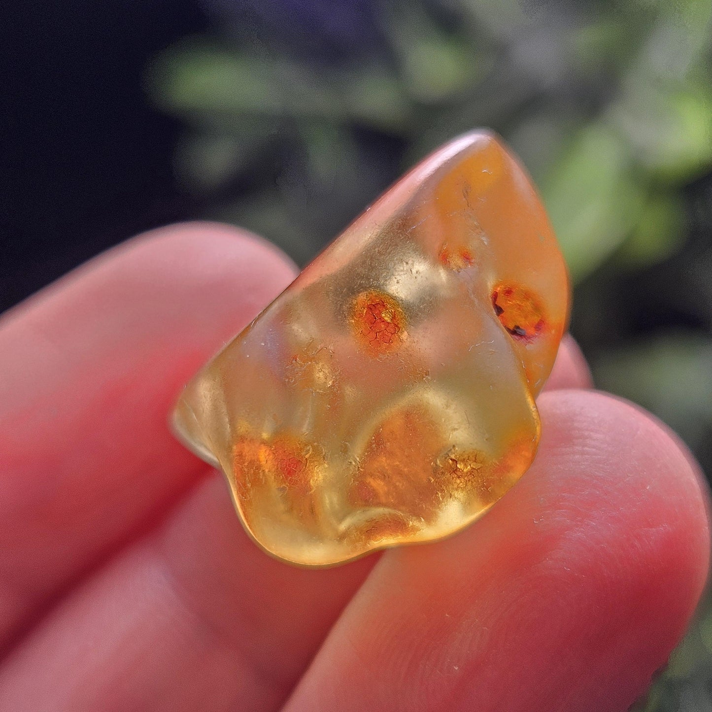 Enhydro Amber with MOVING Bubbles, 2.35g