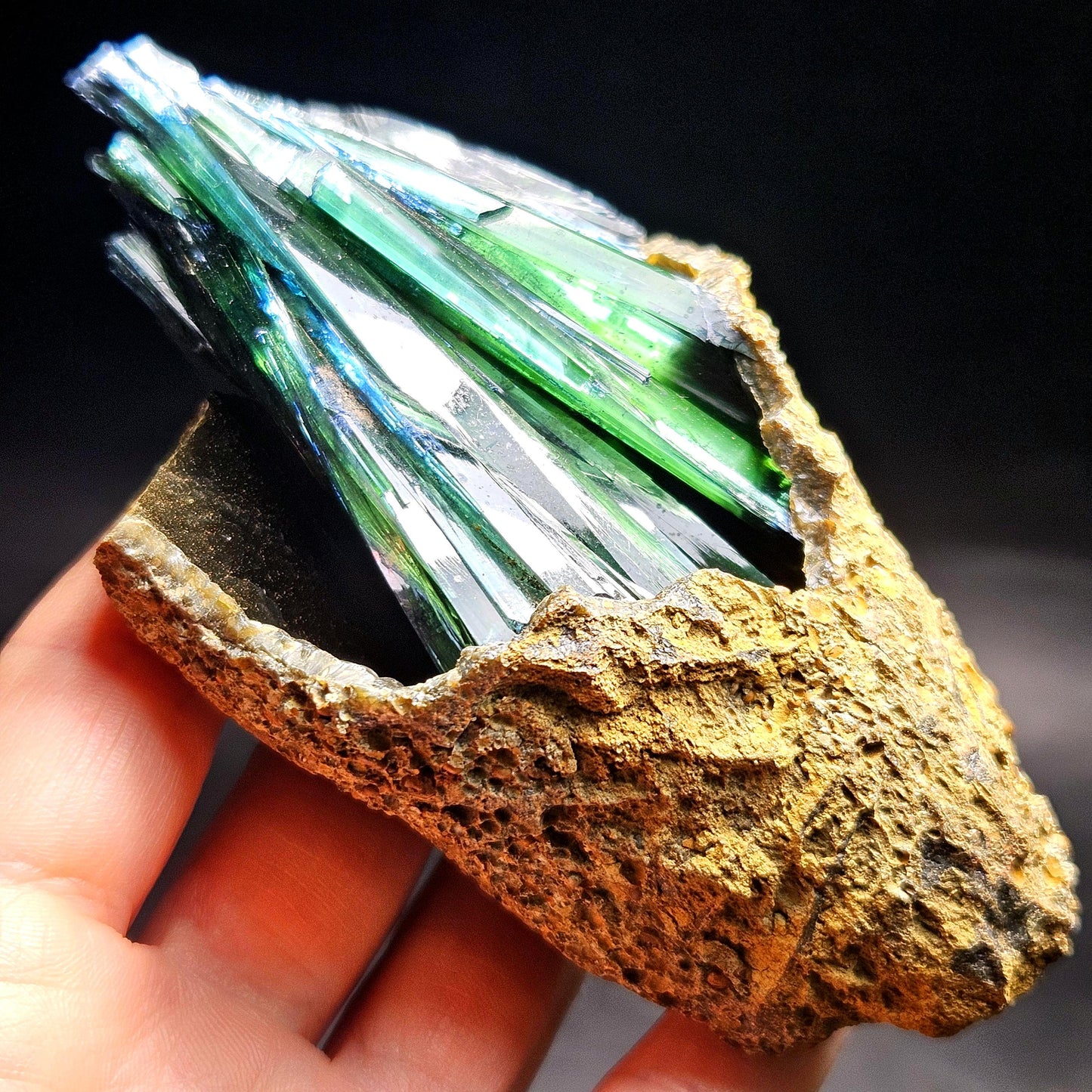 AAA Vivianite Crystal Cluster 200.45g, Terminated Vivianite Crystal Specimen, Raw Blue
