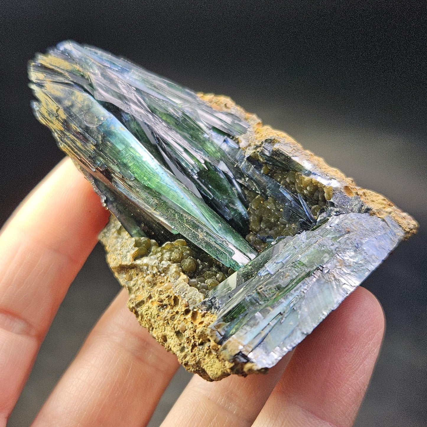 Vivianite Crystal Cluster 75.78g, Vivianite Specimen, Raw Blue