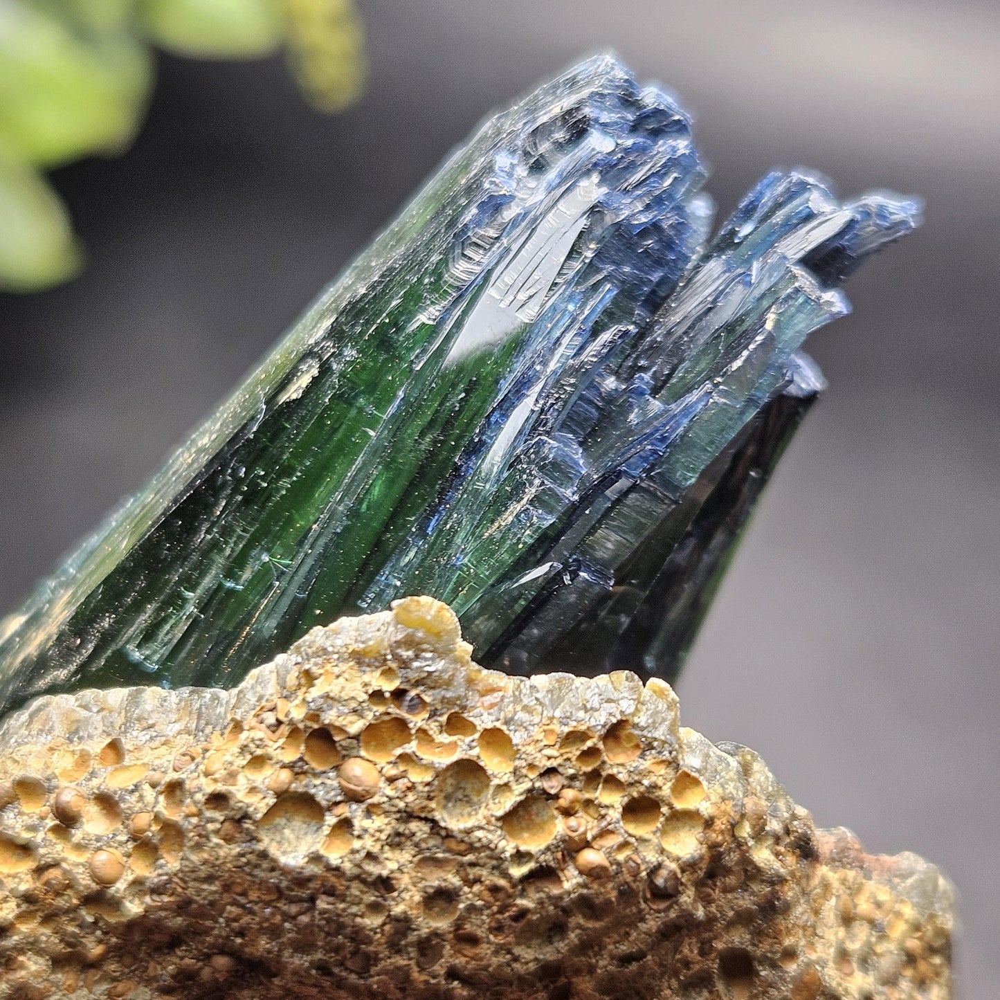 Vivianite Crystal Cluster 92.79g, Vivianite Specimen, Raw Blue