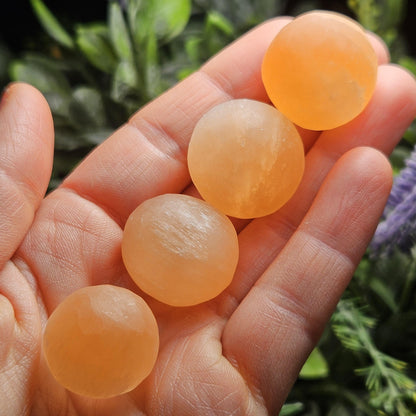 Orange Selenite Tumbled Crystals (0.75