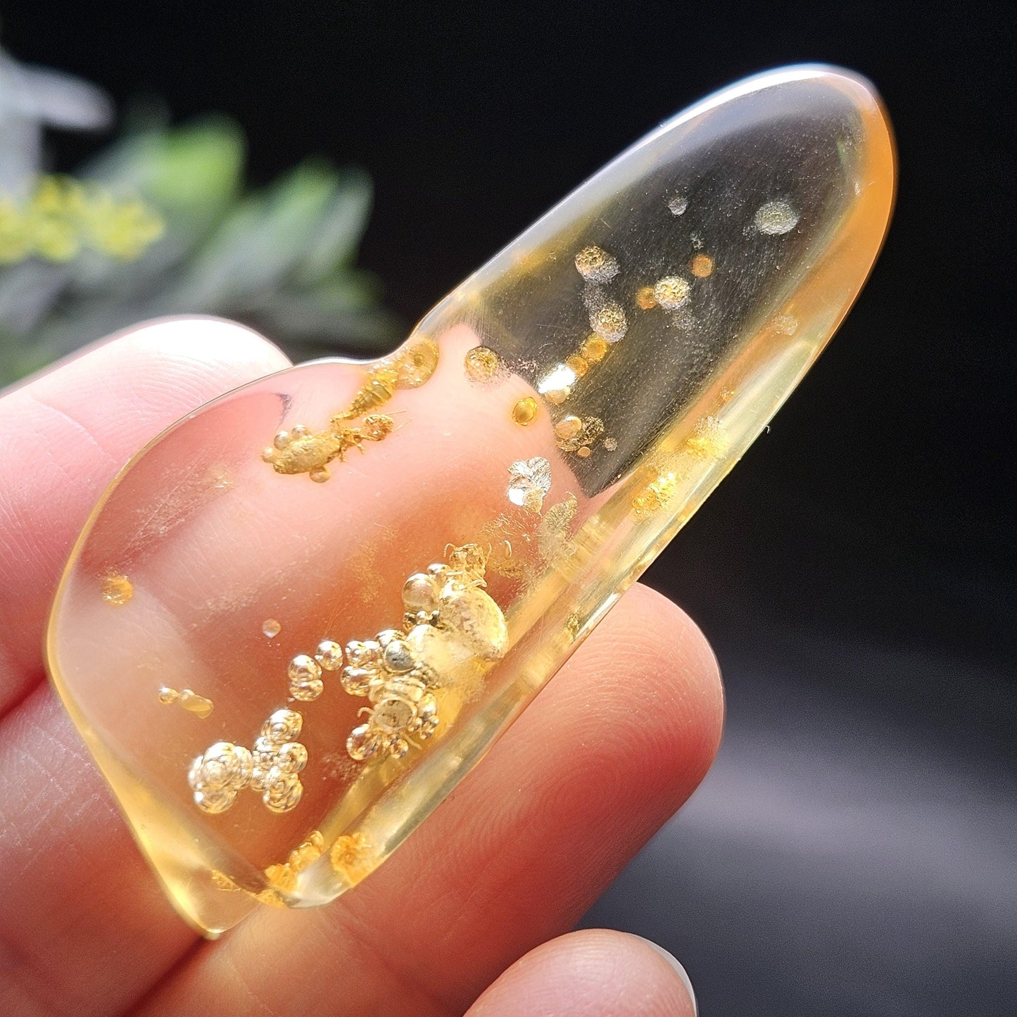 Amber with Bugs & Static Enhydro 6.09g