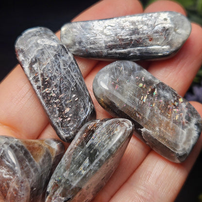 Meteor Shower Sunstone from Tanzania (8