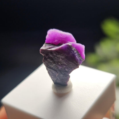 Gel Sugilite Crystal 0.92g, OLD STOCK Raw South African Sugilite Stone Specimen