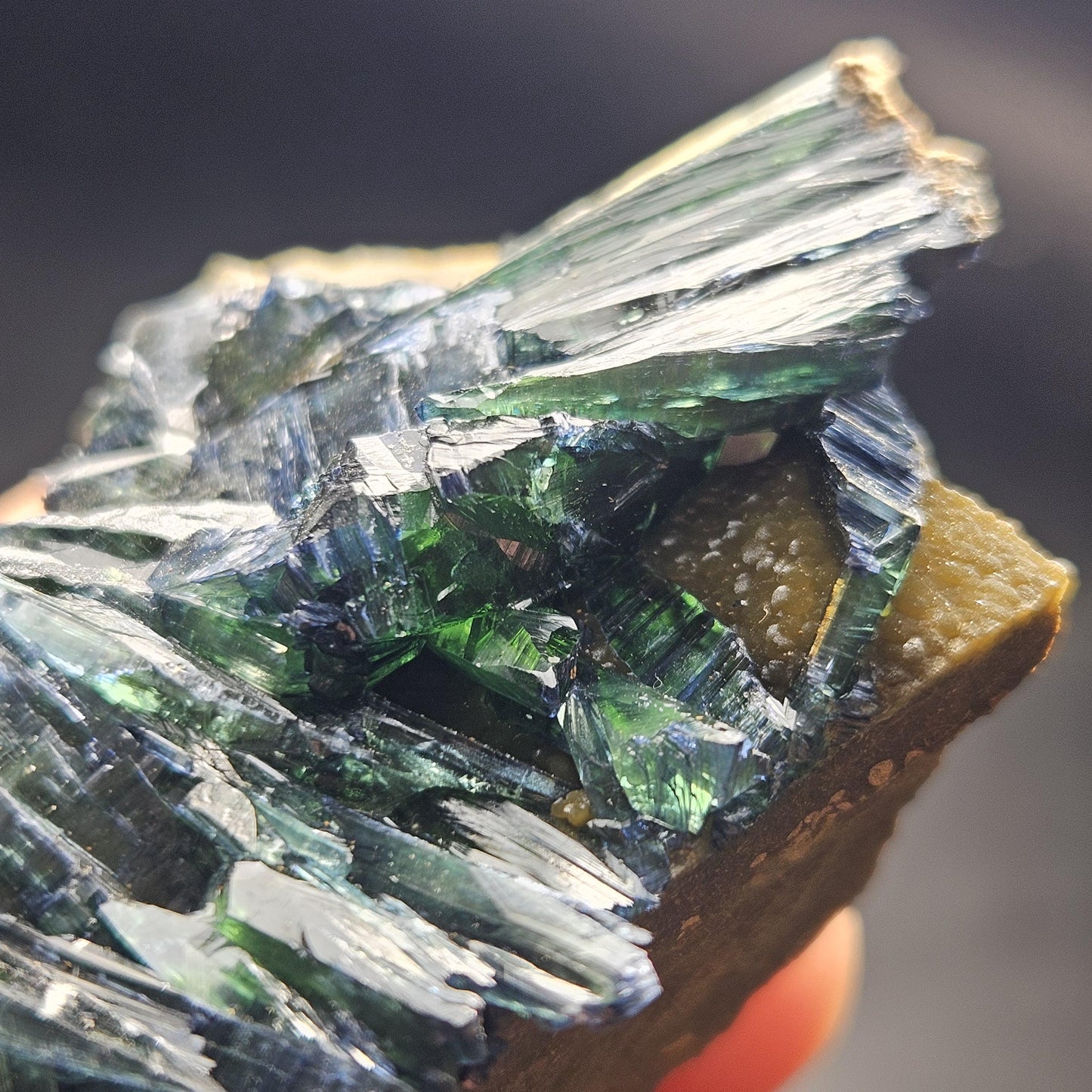 Vivianite Crystal Cluster 126.53g, Vivianite Specimen, Raw Blue