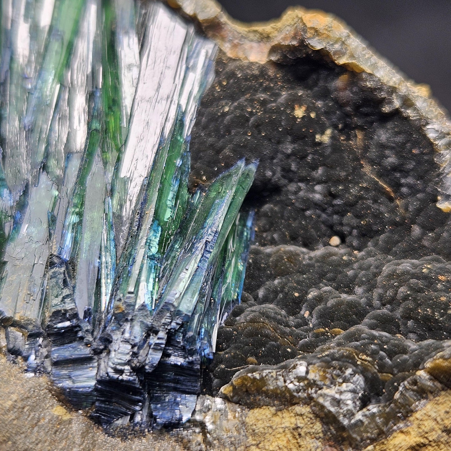 Vivianite Crystal Cluster 254.86g, Vivianite Specimen, Raw Blue
