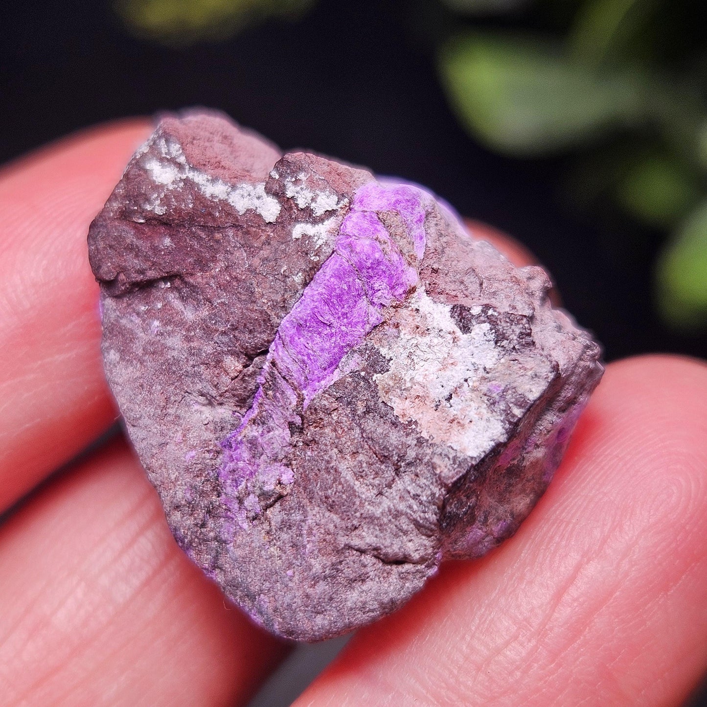 Raw Fibrous Sugilite Specimen 8.11g, Sugilite Crystal from South Africa