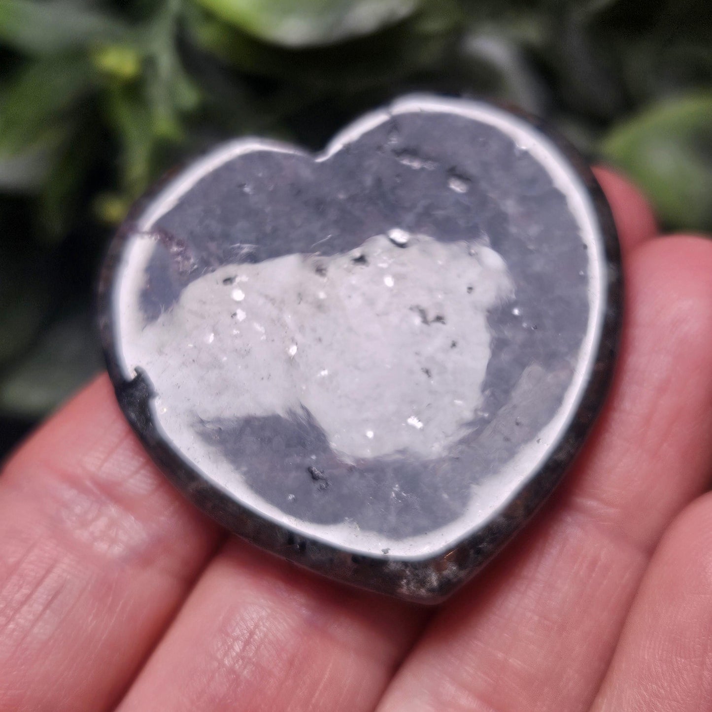 Yooperlite Crystal Heart (1.75"+)