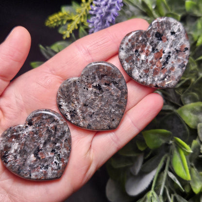 Yooperlite Crystal Heart (1.75"+)