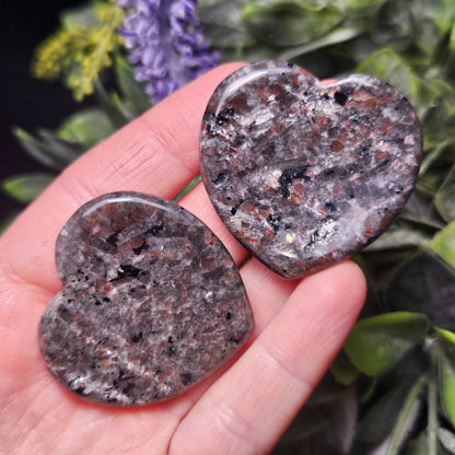 Yooperlite Crystal Heart (1.75"+)