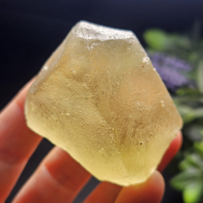 Libyan Desert Glass Specimen 74.66g, Cristobalite Inclusions