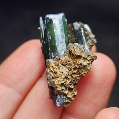 Vivianite Crystal Cluster 7.48g, Vivianite Specimen, Raw Blue