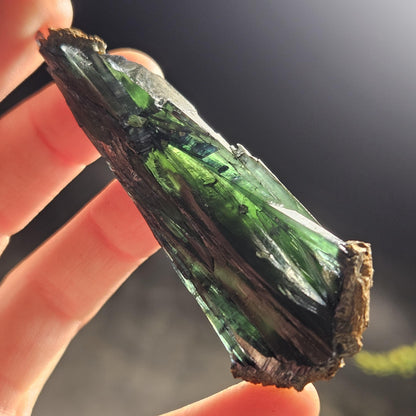 Vivianite Crystal Specimen 22.78g, AAA Terminated Vivianite Crystal, Raw Blue