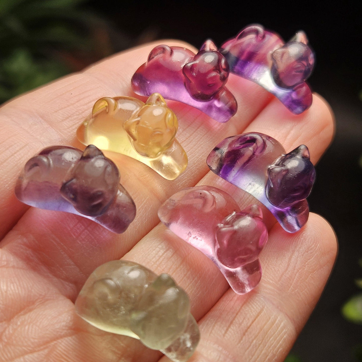 Mini Crystal Cat Carving