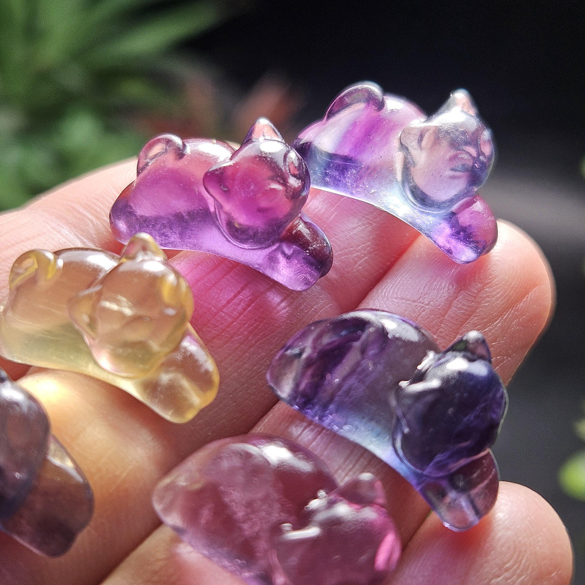 Mini Crystal Cat Carving