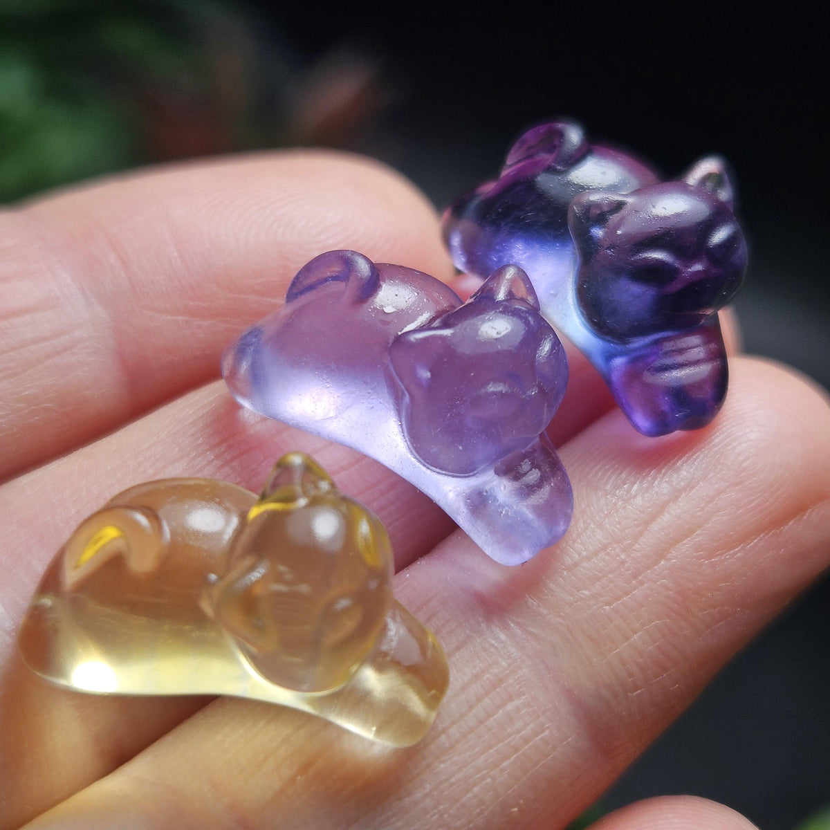 Mini Crystal Cat Carving