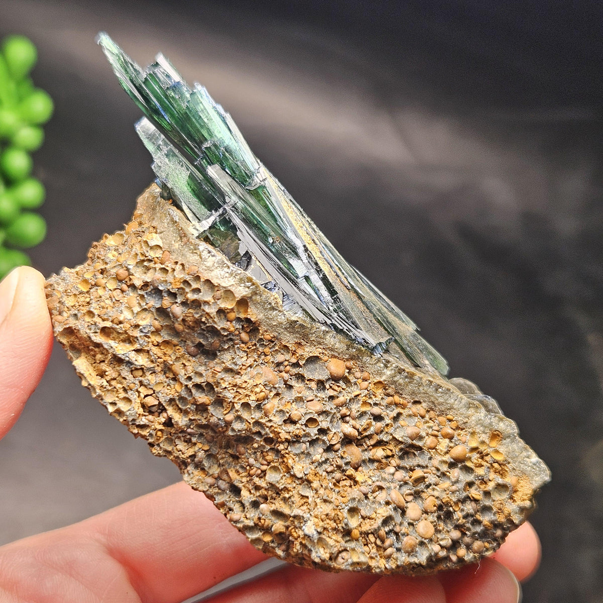 Vivianite Crystal Cluster 144.18g, Vivianite Specimen, Raw Blue